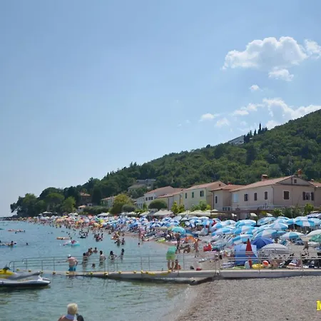Apartment Karmen Moscenicka Draga